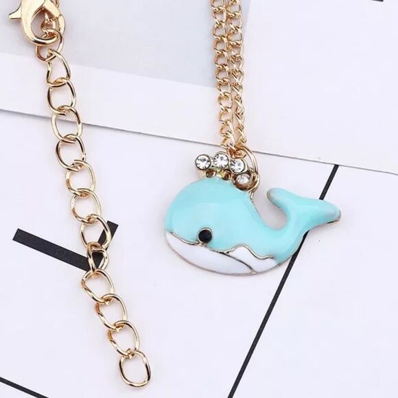 (A2) Whale Necklace - Picture 1 of 4